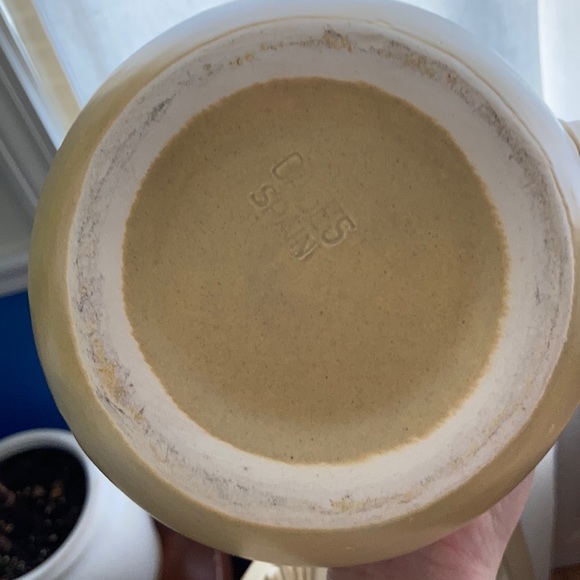 Vintage Spanish earthenware pitcher and cup set - Picture 6 of 7